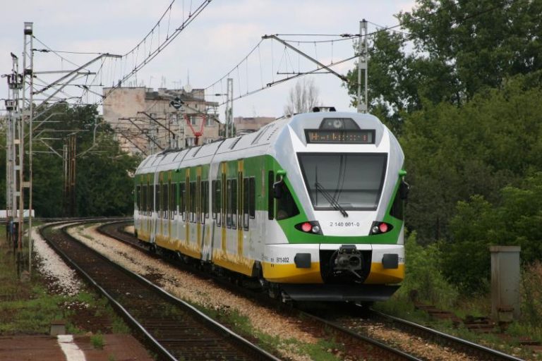 zdjęcie pociągu Koleji Mazowieckich