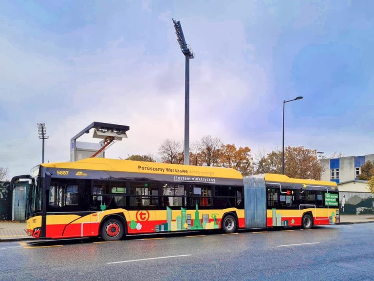 setny autobus elektryczny w Warszawie
