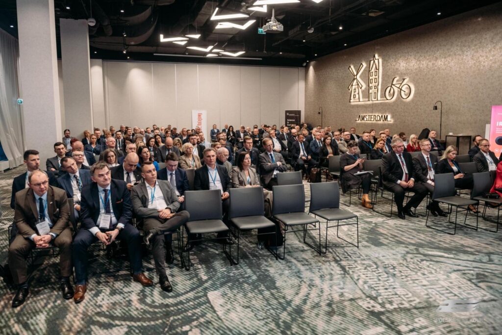 Konferencja "Koleje samorządowe"